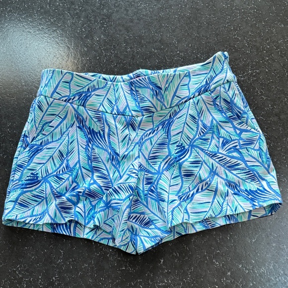 Lilly Pulitzer Pants - Lilly Pulitzer 4” Stretch Women's Shorts